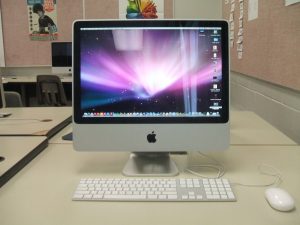 Apple Mac Computer - support needs are growing with popularity