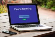 online-banking-laptop